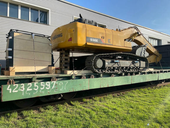 Перевозка негабаритной дорожно-строительной техники морским и железнодорожным транспортом - Фото 15